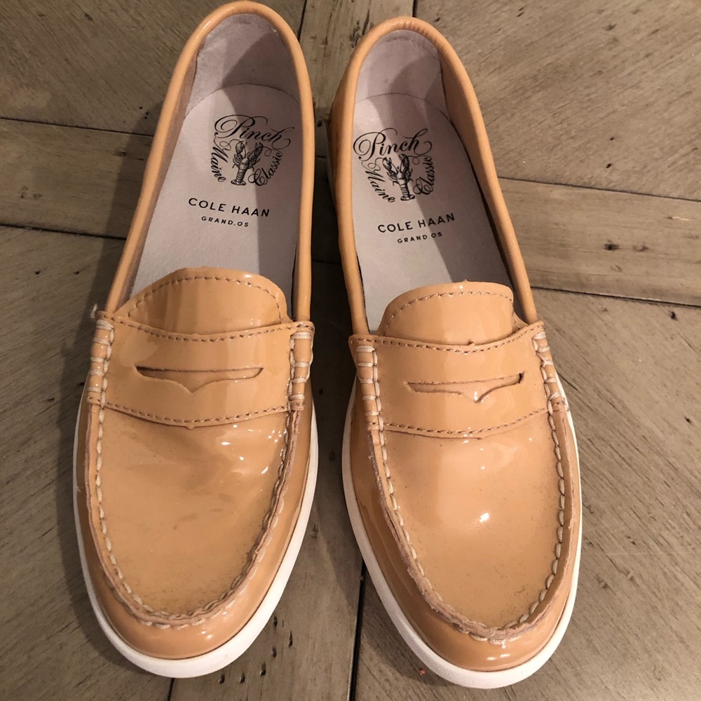 Cole Haan Tan patent leather boat shoes- 6.5 B